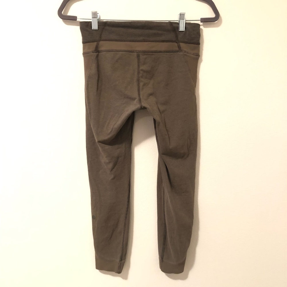 Lululemon Refine Crop Knit Leggings Size 4 - Picture 5 of 8
